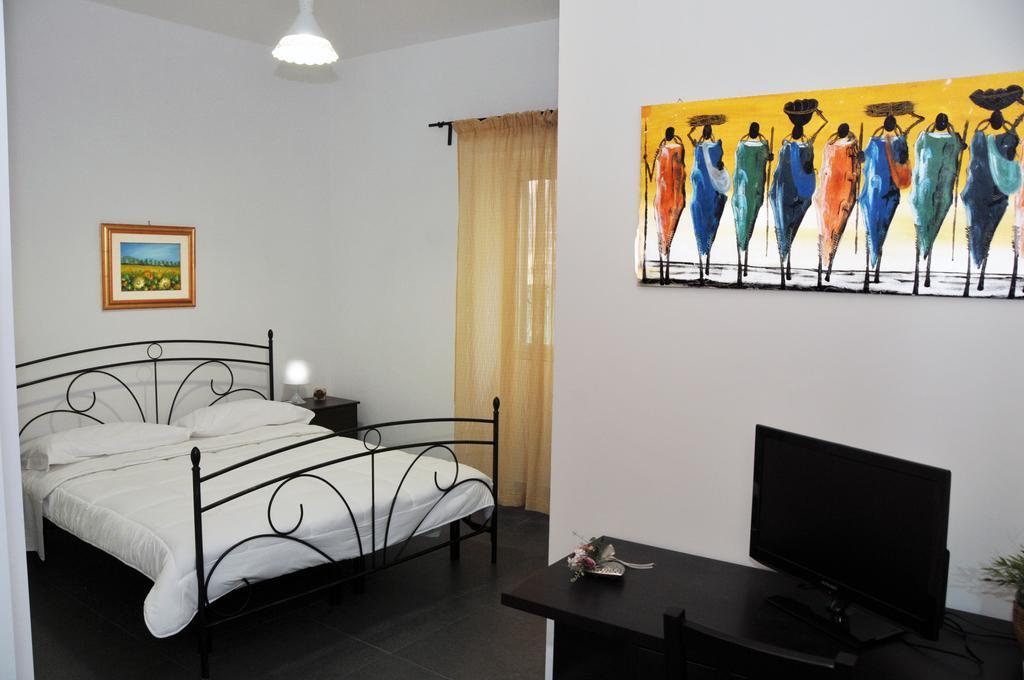 B&B Largo Barile Caltanissetta Oda fotoğraf
