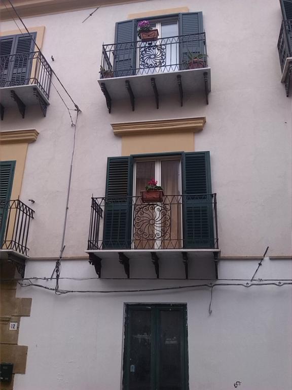 B&B Largo Barile Caltanissetta Dış mekan fotoğraf